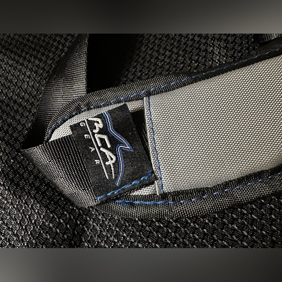 Arca Gear 64oz Hydro Carrier With Sling Carry Handle Gray And Black No Bottle - Picture 5 of 7